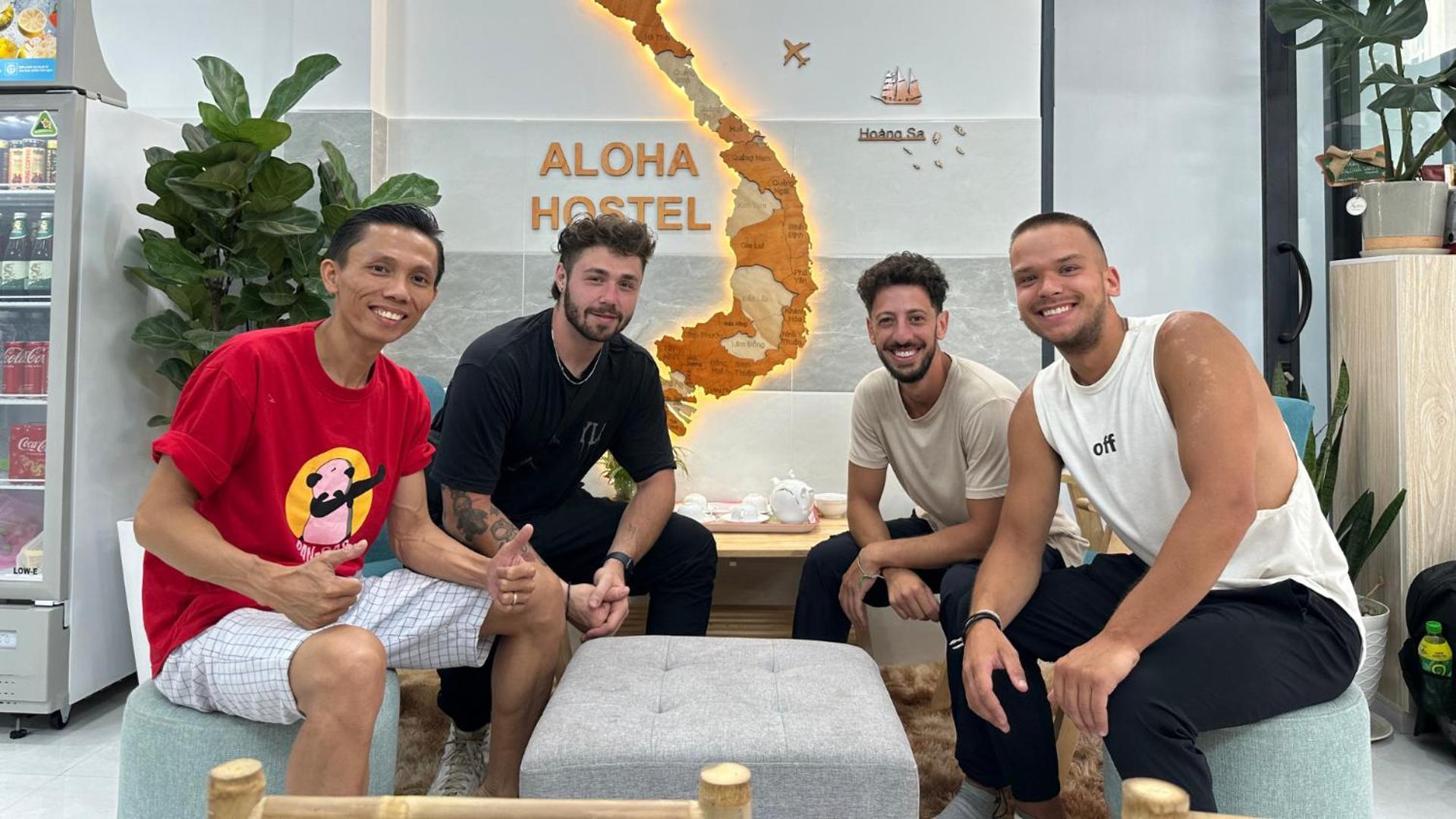 Aloha Saigon Premium Hostel By Local Travel Experts - Newly Opened, Less-Touristy Location, Spacious Rooms, Glass Shower Bathroom, Free Breakfast & Walking Tour Ho Chi Minh City Exterior photo