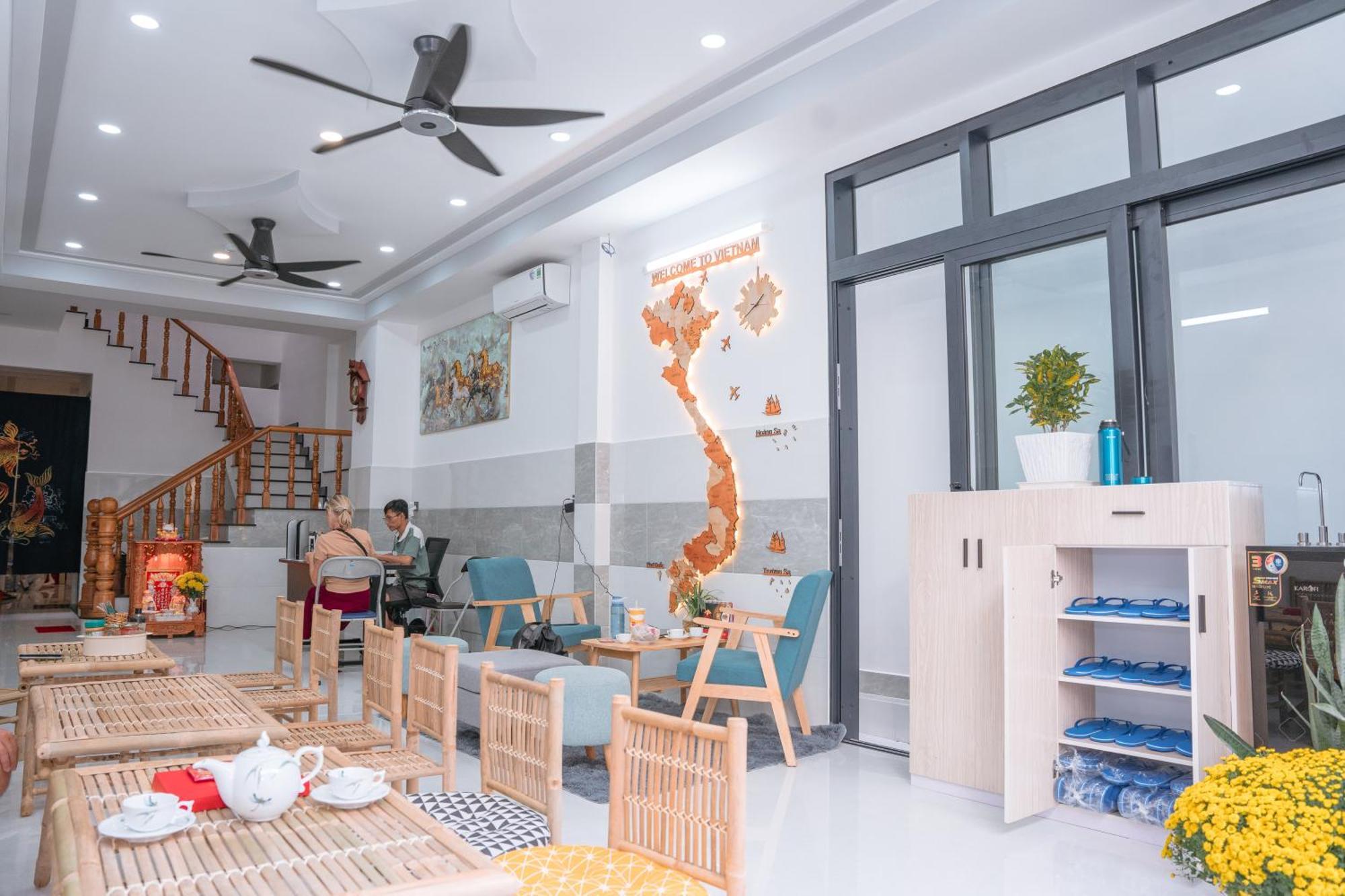 Aloha Saigon Premium Hostel By Local Travel Experts - Newly Opened, Less-Touristy Location, Spacious Rooms, Glass Shower Bathroom, Free Breakfast & Walking Tour Ho Chi Minh City Exterior photo