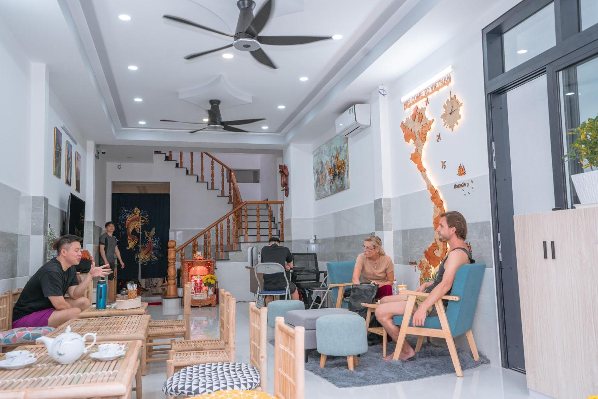 Aloha Saigon Premium Hostel By Local Travel Experts - Newly Opened, Less-Touristy Location, Spacious Rooms, Glass Shower Bathroom, Free Breakfast & Walking Tour Ho Chi Minh City Exterior photo