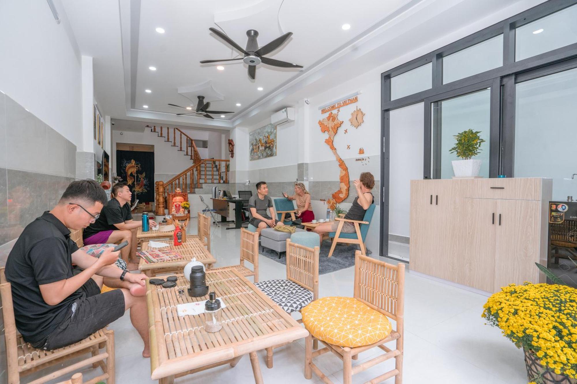 Aloha Saigon Premium Hostel By Local Travel Experts - Newly Opened, Less-Touristy Location, Spacious Rooms, Glass Shower Bathroom, Free Breakfast & Walking Tour Ho Chi Minh City Exterior photo
