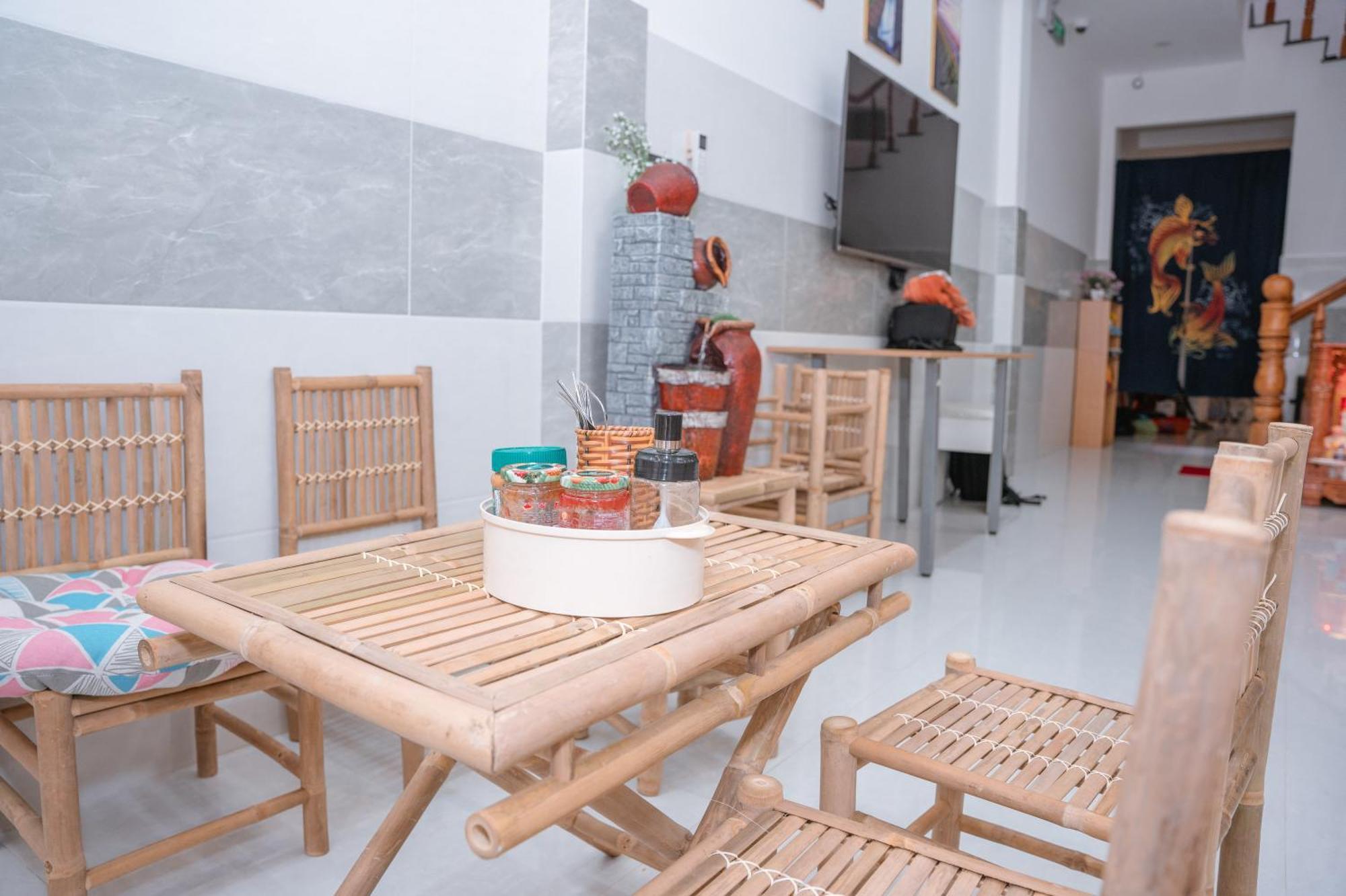 Aloha Saigon Premium Hostel By Local Travel Experts - Newly Opened, Less-Touristy Location, Spacious Rooms, Glass Shower Bathroom, Free Breakfast & Walking Tour Ho Chi Minh City Exterior photo