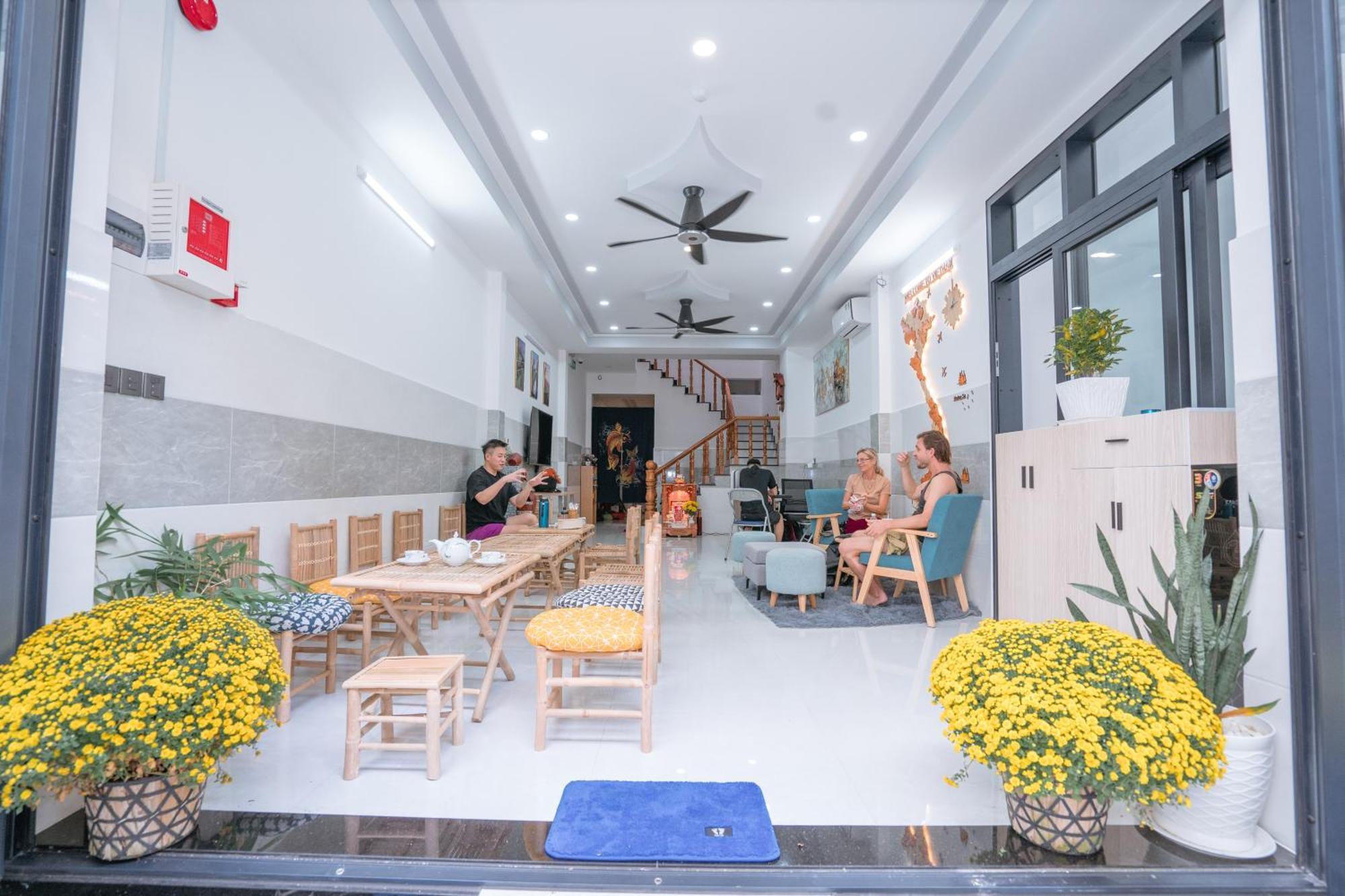 Aloha Saigon Premium Hostel By Local Travel Experts - Newly Opened, Less-Touristy Location, Spacious Rooms, Glass Shower Bathroom, Free Breakfast & Walking Tour Ho Chi Minh City Exterior photo