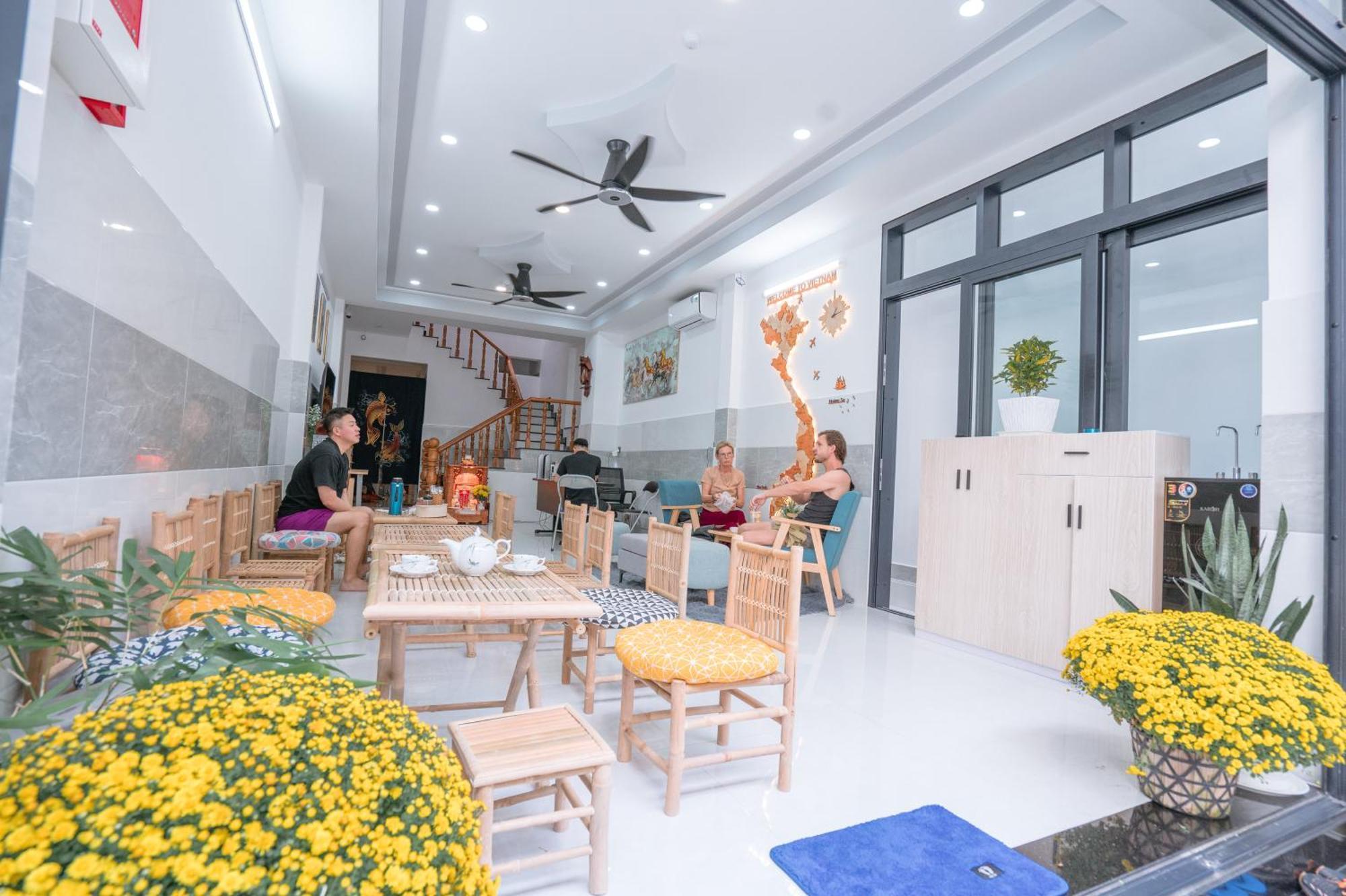 Aloha Saigon Premium Hostel By Local Travel Experts - Newly Opened, Less-Touristy Location, Spacious Rooms, Glass Shower Bathroom, Free Breakfast & Walking Tour Ho Chi Minh City Exterior photo