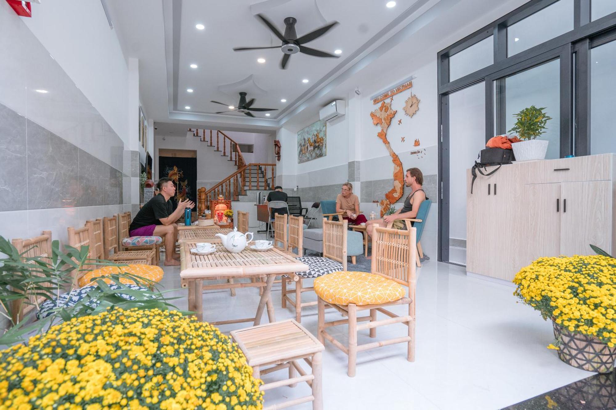 Aloha Saigon Premium Hostel By Local Travel Experts - Newly Opened, Less-Touristy Location, Spacious Rooms, Glass Shower Bathroom, Free Breakfast & Walking Tour Ho Chi Minh City Exterior photo